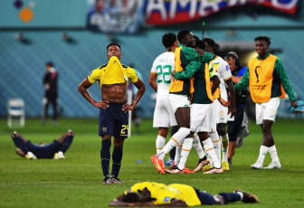 Doha, Qatar.- En las fotos tomadas el 29 de noviembre del 2022, durante el partido entre Ecuador y Senegal por la copa del mundo Qatar 2022. La Selección de Ecuador perdió 2-1 contra Senegal, en un duelo definitorio en Qatar 2022.