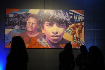 La Plata, Argentina.- En las fotos tomadas el 10 de noviembre del 2022, muestra Garage de Arte Corazón Maradona, una muestra que fue inaugurada en el Estadio Único de La Plata, en homenaje al "10" y fue realizada por artistas bonaerenses.