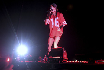 Buenos Aires, Argentina.- En las fotos tomadas el 19 de marzo del 2023, más de 300 mil personas vibraron al ritmo de los artistas y las experiencias en el evento cultural más importante de la Argentina, realizado este fin de semana durante 3 días en San Isidro, Buenos Aires. Billie Eilish (foto) estuvo como invitada en el último día, la artista de 21 años que visitó por primera vez la Argentina.