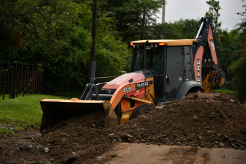 San Luis, Argentina.- En las fotos tomadas el 24 de marzo del 2023, muestra las calles de San Luis tras un temporal que afectó las provincias de San Luis y Córdoba en las últimas horas. Tropas del Ejército Argentino y máquinas de Vialidad Nacional arribaron a la zona para ayudar a las cerca de 130 familias afectadas, mientas el Gobierno provincial entregó alimentos, insumos y agua potable y colaboró con el arreglo eléctricos y de techos.