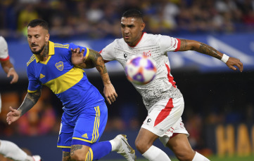 Buenos Aires, Argentina.- En las fotos tomadas el 19 de marzo del 2023, durante el encuentro entre Boca Juniors e Instituto en La Bombonera, por la octava fecha del Torneo de la Liga. En un cierre con polémica, Boca Juniors perdió 3-2 ante Instituto.