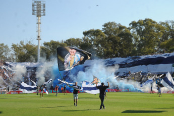 La Plata, Argentina.- En las fotos tomadas el 19 de marzo del 2023, durante el encuentro entre Gimnasia y Esgrima La Plata y Estudiantes de La Plata en el Estadio Juan Carmelo Zerillo, por la Liga Profesional Argentina. Gimnasia y Esgrima hizo historia ante Estudiantes, le ganó por 2 a 1 tras empezar perdiendo y se quedó con el clásico después de 13 años.