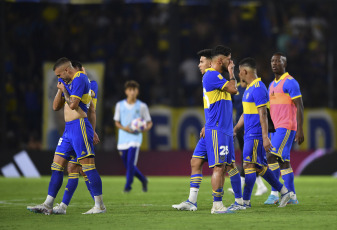 Buenos Aires, Argentina.- En las fotos tomadas el 19 de marzo del 2023, durante el encuentro entre Boca Juniors e Instituto en La Bombonera, por la octava fecha del Torneo de la Liga. En un cierre con polémica, Boca Juniors perdió 3-2 ante Instituto.