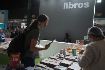 Buenos Aires, Argentina.- En las fotos tomadas el 29 de abril del 2023, durante la 47º edición de la Feria Internacional del Libro de Buenos Aires. La feria, organizada por la Fundación El Libro, se desarrollará hasta el 15 de mayo en el predio de La Rural, en el barrio porteño de Palermo.