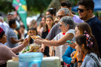 Salta, Argentina.- En las fotos tomadas el 9 de abril del 2023, turistas disfrutaban de la semana santa. El secretario de Relaciones Institucionales de la Confederación Argentina de Turismo (CAT), Horacio Reppucci, afirmó que el fin de semana largo tuvo un “récord” de turistas por Semana Santa, “con un 4% más de ocupación y 2,7 millones turistas que se han movilizado a lo largo de todo el país”.