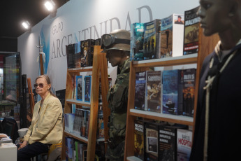 Buenos Aires, Argentina.- En las fotos tomadas el 29 de abril del 2023, durante la 47º edición de la Feria Internacional del Libro de Buenos Aires. La feria, organizada por la Fundación El Libro, se desarrollará hasta el 15 de mayo en el predio de La Rural, en el barrio porteño de Palermo.