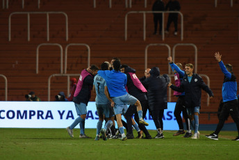 Mendoza, Argentina.- En las fotos tomadas el 30 de mayo del 2023, durante el partido entre Israel y Uzbekistán en los octavos de final 2 del torneo FIFA, Mundial Sub 20 en el Mundialista de Mendoza. Israel venció 1-0 a Uzbekistán. El único gol del partido, se hizo a los 51 minutos del segundo tiempo, por Anan Khalaili. Israel sigue camino y pasa a la Cuartos de Final.