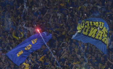 Buenos Aires, Argentina.- En las fotos tomadas el 14 de mayo del 2023, durante el partido entre Boca Juniors y Belgrano por la fecha 16 de la Liga Profesional Argentina en La Bombonera. Boca venció 2-0 a Belgrano y logró su objetivo de reponerse de la caída ante River por 1-0 en el Superclásico. El Xeneize sumó de a tres pese a estar lejos de la cima.