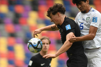 Santiago del Estero, Argentina.- En las fotos tomadas el 23 de mayo del 2023, durante el partido entre Uzbekistán y Nueva Zelanda por la fecha 2 del grupo A del Mundial Sub 20, en el estadio Único Madre de Ciudades. Uzbekistán y Nueva Zelanda empataron 2-2. En la siguiente jornada Uzbekistán se enfrentará de local ante Guatemala y Nueva Zelanda disputará el juego de visitante frente a Argentina.