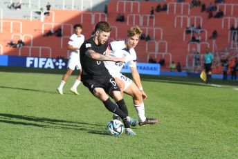 Mendoza, Argentina.- En las fotos tomadas el 30 de mayo del 2023, durante el partido entre Nueva Zelanda y Estados Unidos por los octavos de final del Mundial Sub20 en el estadio Malvinas Argentinas de Mendoza. Estados Unidos goleó 4-0 a Nueva Zelanda y se medirá en cuartos de final ante el ganador del cruce que disputarán Gambia-Uruguay.