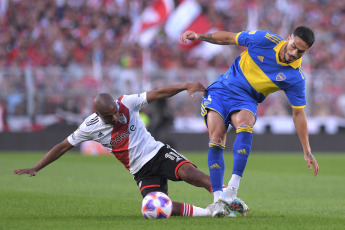 Buenos Aires, Argentina.- En las fotos tomadas el 7 de mayo del 2023, durante el partido entre River Plate y Boca Juniors por la fecha 15 de la Liga Profesional de Fútbol, en el Monumental ante más de 83 mil personas. River se impuso por 1 a 0 a un gol de Miguel Borja y sigue firme en lo más alto de la Liga Profesional con 37 unidades, sacándole 19 puntos a su clásico rival.