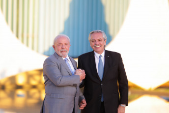 Brasilia, Brazil.- In the photos taken on May 2, 2023, the President of Brazil, Luiz Inácio Lula da Silva (left), received the President of Argentina, Alberto Fernández (right) at the Alvorada Palace, Brasilia, as part of the bilateral agenda that both countries hold. Argentina and Brazil are on their way to negotiating a bilateral agreement to alleviate the use of dollars from the Central Bank's reserves in bilateral trade, in a context of exchange favorable to the neighboring country.