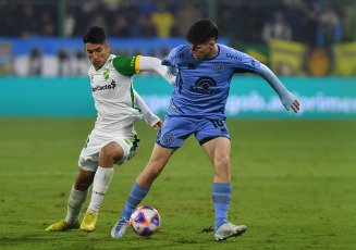 Buenos Aires, Argentina.- In the photos taken on June 13, 2023, during the match between Defensa y Justicia and Belgrano on the 20th date. of the Professional Football League at the Norberto Tomaghello stadium by Florencio Varela. Defensa y Justicia, with goals from Nicolás Fernández (PT 18m) and Juan Miritello (ST 45+3m), defeated Belgrano de Córdoba, 2-0.