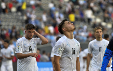 La Plata, Argentina.- En las fotos tomadas el 8 de junio del 2023, durante el partido entre Uruguay e Israel en el Estadio Único Diego Armando Maradona. La selección de Uruguay se clasificó este jueves a la final del Mundial Sub-20 tras vencer por 1-0 a Israel con gol de Anderson Duarte. La Selección de Uruguay enfrentará a Italia en la final.