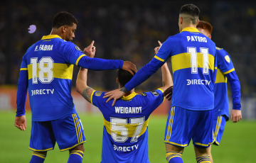 Buenos Aires, Argentina.- En las fotos tomadas el 29 de junio del 2023, durante el partido entre Boca Juniors y Monagas en un partido correspondiente a la fecha 6 del Grupo F de la Copa Libertadores en el estadio la Bombonera. Boca Juniors derrotó 4-0 a Monagas y se quedó con el primer puesto del Grupo F de la Copa Libertadores a la espera de conocer a su rival para los octavos de final del certamen continental. Marcelo Weigandt, Valentín Barco y Luis Vázquez, en dos oportunidades, marcaron los tantos del equipo que conduce Jorge Almirón.