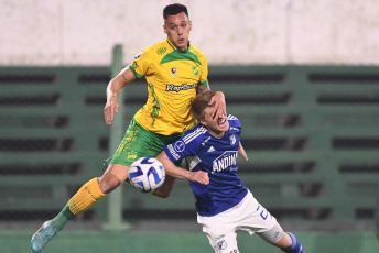 Buenos Aires, Argentina.- En las fotos tomadas el 29 de junio del 2023, durante el partido entre Millonarios y Defensa y Justicia en el estadio Norberto Tomaghello por la Copa Sudamericana. Millonarios perdió 3-1 con Defensa y Justicia y se quedó por fuera de la Copa Sudamericana. Los embajadores, recientemente coronado campeón de la Liga BetPlay, sufrieron en su visita a territorio argentino y se quedaron por fuera del certamen continental.