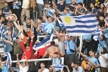 La Plata, Argentina.- En las fotos tomadas el 8 de junio del 2023, durante el partido entre Uruguay e Israel en el Estadio Único Diego Armando Maradona. La selección de Uruguay se clasificó este jueves a la final del Mundial Sub-20 tras vencer por 1-0 a Israel con gol de Anderson Duarte. La Selección de Uruguay enfrentará a Italia en la final.