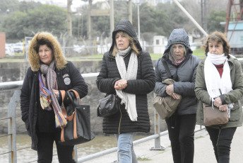 Santa Fe, Argentina.- En las fotos tomadas el 14 de julio del 2023, muestra las calles en medio de la ola de frío que atraviesa el país. El Servicio Meteorológico Nacional (SMN) emitió una alerta meteorológica amarilla por frío extremo en Buenos Aires y para más de 55 localidades de Argentina. Las temperaturas mínimas alcanzarán los -8°C para algunos sectores de la Patagonia y las máximas serán de 15°C en el centro del país. El alerta rige para las provincias de Santa Cruz, La Pampa, San Luis, Córdoba, Mendoza, San Juan, La Rioja, Chaco, Corrientes, Misiones, Formosa, Jujuy y Salta.