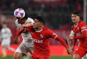 Buenos Aires, Argentina.- En las fotos tomadas el 11 de julio del 2023, durante el partido entre Independientel y Newell’s en el Estadio Libertadores de América cerrando la fecha 24 de la Liga Profesional. Independiente perdió 2-0 con Newell’s y no logra salir del fondo de la tabla de la Liga Profesional Argentina.