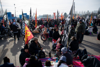 Jujuy, Argentina.- En las fotos tomadas el 20 de julio del 2023, durante una marcha contra la represión, la reforma en Jujuy y por la "Noche del Apagón". A un mes de la represión policial del 20 de junio en la provincia, que conicide además con los 47 años de la Noche del Apagón se realizaron protestas en todo el país para repudiar la represión en Jujuy impulsada por el gobierno de Gerardo Morales contra quienes se oponen a la reforma constitucional y homenajearon a las víctimas de los secuestros perpetrados en la última dictadura en la denominada "Noche del Apagón".