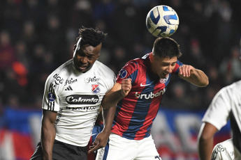 Buenos Aires, Argentina.- En las fotos tomadas el 19 de julio del 2023, durante el partido entre San Lorenzo e Independiente Medellín por la Copa Sudamericana en el Estadio Pedro Bidegain. Deportivo Independiente Medellín perdió 0-2 con San Lorenzo por el partido de vuelta del repechaje en la Copa Sudamericana y quedó eliminado del torneo.