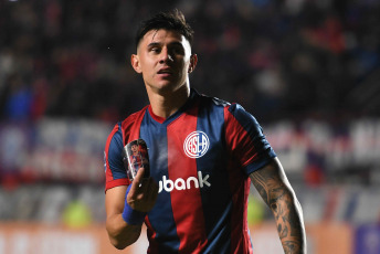 Buenos Aires, Argentina.- En las fotos tomadas el 19 de julio del 2023, durante el partido entre San Lorenzo e Independiente Medellín por la Copa Sudamericana en el Estadio Pedro Bidegain. Deportivo Independiente Medellín perdió 0-2 con San Lorenzo por el partido de vuelta del repechaje en la Copa Sudamericana y quedó eliminado del torneo.