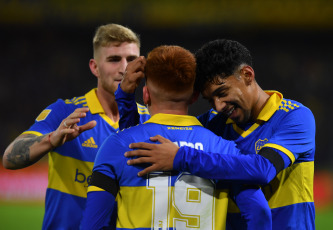 Buenos Aires, Argentina.- En las fotos tomadas el 24 de julio del 2023, durante el partido entre Boca y Newell's por la fecha 26 de la Liga Profesional de Fútbol (LPF), en el estadio Alberto J. Armando. Boca derrotó a Newell´s por 2 a 1 obteniendo un triunfo clave para su lucha de terminar el semestre dentro de los clasificados a la Copa Sudamericana 2024.