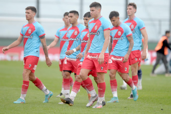 Sarandí, Argentina.- In the photos taken on August 20, 2023, during the match between Arsenal de Sarandí and Instituto de Córdoba in a match valid for the first date of Zone A of the League Cup at the Julio Humberto Stadium Grondona. Instituto beat Arsenal 1-0 as a visitor. The goal was scored by Adrián Martínez, at 21 minutes. On the next date, Arsenal will face Argentinos Juniors, while Instituto will have Atlético Tucumán as a rival.