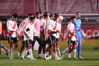 Buenos Aires, Argentina.- In the photos taken on August 20, 2023, during the match between Argentinos Juniors and River Plate for the first date of the Professional League Cup. Argentinos Juniors defeated the last Argentine football champion 3-2. Marco Di Cesare's decisive goals and a brace from Luciano Gondou ensured the victory for the locals in this confrontation.