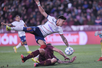 Buenos Aires, Argentina.- In the photos taken on August 20, 2023, during the match between San Lorenzo and Lanús in a match for day 1 of the League Cup at the Ciudad de Lanús Stadium. San Lorenzo beat Lanús 1-0 as a visitor, the goal was scored by Adam Bareiro, after 69 minutes. On the next date, Lanús will face Newell's, while San Lorenzo will have Belgrano as a rival.