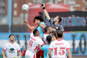 Sarandí, Argentina.- In the photos taken on August 20, 2023, during the match between Arsenal de Sarandí and Instituto de Córdoba in a match valid for the first date of Zone A of the League Cup at the Julio Humberto Stadium Grondona. Instituto beat Arsenal 1-0 as a visitor. The goal was scored by Adrián Martínez, at 21 minutes. On the next date, Arsenal will face Argentinos Juniors, while Instituto will have Atlético Tucumán as a rival.