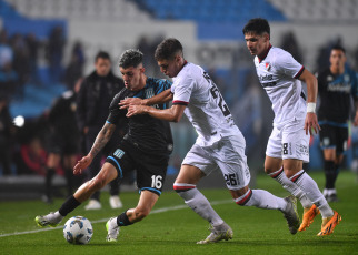 Buenos Aires, Argentina.- En las fotos tomadas el 20 de septiembre del 2023, durante el partido entre Racing y Newell's en el estadio Presidente Perón de Avellaneda, en un encuentro válido por la quinta jornada de la Zona B de la Copa de la Liga Profesional. Racing venció 2-1 a Newell’s y es único líder de la Zona B. En la próxima jornada Racing visitará a Godoy Cruz. Mientras que Newell’s recibirá a Estudiantes de La Plata.