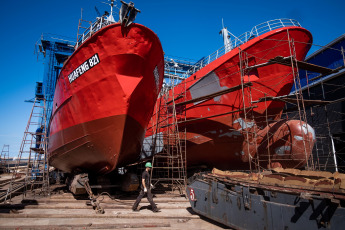 Mar del Plata, Argentina.- Imagenes del 12 de septiembre de 2023. La Industria Naval conmemora su día recordando un decreto del ex Presidente de la Nación Arturo Frondizi buscando el impulso de la industria junto a la actividad pesquera y el transporte de cargas.