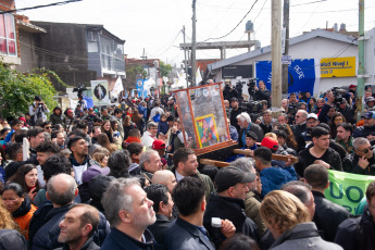 Buenos Aires, Argentina.- In the photos taken on September 5, 2023, the Team of Priests from poor towns and neighborhoods of Buenos Aires and Greater Buenos Aires participate in a mass "in reparation for the outrages" to the figure of Pope Francis spilled during the electoral campaign, in particular by the presidential candidate of La Libertad Avanza (LLA), Javier Milei.