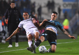 Buenos Aires, Argentina.- En las fotos tomadas el 20 de septiembre del 2023, durante el partido entre Racing y Newell's en el estadio Presidente Perón de Avellaneda, en un encuentro válido por la quinta jornada de la Zona B de la Copa de la Liga Profesional. Racing venció 2-1 a Newell’s y es único líder de la Zona B. En la próxima jornada Racing visitará a Godoy Cruz. Mientras que Newell’s recibirá a Estudiantes de La Plata.