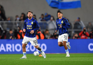 Buenos Aires, Argentina.- En la foto tomada el 7 de septiembre de 2023, Argentina, el campeón mundial liderado por su capitán Lionel Messi, inicia esta noche su camino hacia la defensa del título en el Mundial 2026 de Estados Unidos, México y Canadá, cuando reciba a Ecuador en el estadio Monumental.