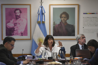 Buenos Aires, Argentina.- En las fotos tomadas el 11 de octubre del 2023, la mayoría oficialista de la Comisión de Juicio Político de la Cámara de Diputados aprobó el informe de formulación de cargos por presunto mal desempeño contra los jueces de la Corte Suprema de Justicia, quienes serán citados para que realicen su descargo.