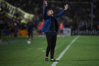 Mendoza, Argentina.- En las fotos tomadas el 15 de octubre del 2023, durante el partido entre Boca Juniors y Talleres de Córdoba en un encuentro disputado en el estadio Malvinas Argentinas en Mendoza. Boca, se clasificó para semifinales de la Copa Argentina luego de igualar 1-1 con Talleres, con gol del delantero uruguayo Edinson Cavani y vencer 4-1 en la definición por penales.