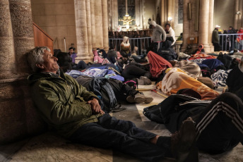 Luján, Argentina.- En las fotos tomadas el 1 de octubre del 2023, miles de peregrinos arribaron a la Basílica de Nuestra Señora de Luján, en el oeste de la provincia de Buenos Aires para participar de la 49° Peregrinación Juvenil, una de las manifestaciones de fe más importantes de la Argentina. La ceremonia, se realizó bajo el lema “Madre, estamos en tus manos, danos fuerza para unirnos”.