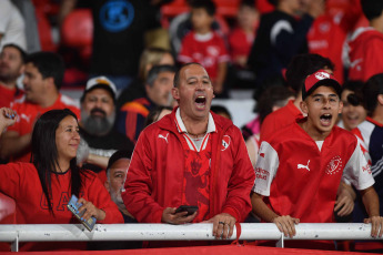 Buenos Aires, Argentina.- En las fotos tomadas el 29 de octubre del 2023, durante el encuentro entre Independiente y Arsenal en la undécima fecha de la zona A de la Copa de la Liga Profesional de Fútbol (LPF) en el Estadio Libertadores de América. Independiente no pudo doblegar al descendido Arsenal de Sarandí y terminó igualando sin goles en Avellaneda.