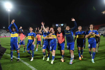 Mendoza, Argentina.- En las fotos tomadas el 15 de octubre del 2023, durante el partido entre Boca Juniors y Talleres de Córdoba en un encuentro disputado en el estadio Malvinas Argentinas en Mendoza. Boca, se clasificó para semifinales de la Copa Argentina luego de igualar 1-1 con Talleres, con gol del delantero uruguayo Edinson Cavani y vencer 4-1 en la definición por penales.