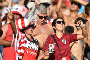 Buenos Aires, Argentina.- In the photos taken on November 26, 2023, during the match between River Plate and Instituto at the Libertadores de América stadium in the first phase of the Professional League Cup. River tied without goals against Instituto and came in second place in Zone A.