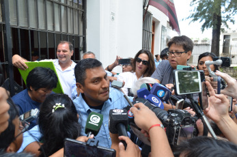 Salta, Argentina.- En las fotos tomadas el 11 de diciembre del 2023, Santos Clemente Vera, uno de los condenados por el doble crimen de las turistas francesas cometido en 2011 en Salta, recuperó la libertad por orden de la Corte de Justicia de esa provincia que se basó en el fallo de la Corte Suprema de Justicia de la Nación, que la semana pasada dejó sin efecto la sentencia a prisión perpetua que se le había dictado en 2016.