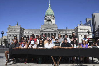 Buenos Aires, Argentina.- In the photos taken on January 29, 2024, members of the Piquetera Unit, popular assemblies and combative unionism, gave a press conference in the Plaza del Congreso to reject the Omnibus Law and the repressive protocol.