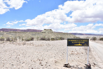 San Juan, Argentina.- En las fotos tomadas el 18 de enero del 2024, muestra el Parque Provincial Ischigualasto, en la provincia de San Juan, llamado por los diaguitas que pasaron por el lugar "Tierra donde no hay vida", que conforma junto al Parque Nacional Talampaya (La Rioja), el mayor conjunto continental de fósiles del mundo, y un paraíso para los entusiastas de los dinosaurios.