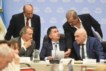 Buenos Aires, Argentina.- En las fotos tomadas el 23 de enero del 2024, arrancó el debate en el plenario de comisiones de Diputados por el proyecto de Ley de Bases, que propone cambios significativos en la regulación económica y las facultades del Gobierno.