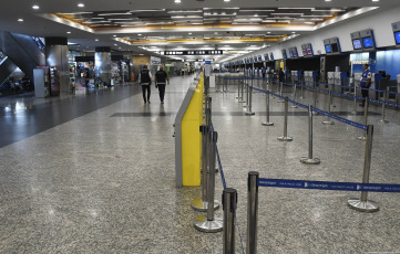 Buenos Aires, Argentina.- En las fotos tomadas el 24 de enero del 2024, muestra el aeropuerto internacional de Ezeiza en el marco del Paro Nacional. Las empresas Aerolíneas Argentinas y Jetsmart cancelaron todos sus servicios, mientras que la "low cost" Flybondi informó que operará 60 vuelos desde el aeropuerto internacional de Ezeiza y canceló seis, como consecuencia del paro de 12 horas convocado por la CGT.