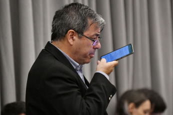 Buenos Aires, Argentina.- En las fotos tomadas el 15 de enero del 2024, el diputado nacional y jefe de bloque de Unión por la Patria, Germán Martínez en el plenario de comisiones de la Cámara de Diputados que analiza el proyecto de ley ómnibus retomó su trabajo con la recepción de los testimonios de empresas, asociaciones, ONG's y sectores alcanzados por lo dispuesto en esa iniciativa.