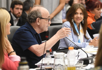 Buenos Aires, Argentina.- En las fotos tomadas el 23 de enero del 2024, el diputado Leopoldo Moreau. Arrancó el debate en el plenario de comisiones de Diputados por el proyecto de Ley de Bases, que propone cambios significativos en la regulación económica y las facultades del Gobierno.