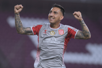 Buenos Aires, Argentina.- En las fotos tomadas el 25 de enero del 2024, durante el partido entre Estudiantes y Argentino de Monte Maíz, por la Copa Argentina en el Estadio Néstor Díaz Pérez de Lanús. Estudiantes le ganó 2 a 0 a Argentino de Monte Maíz por 32avos de final de la Copa Argentina. Los goles del Pincha los marcaron Javier Correa a los 20 minutos de la etapa inicial y Mauro Méndez a los 41'.